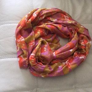 Light weight scarf